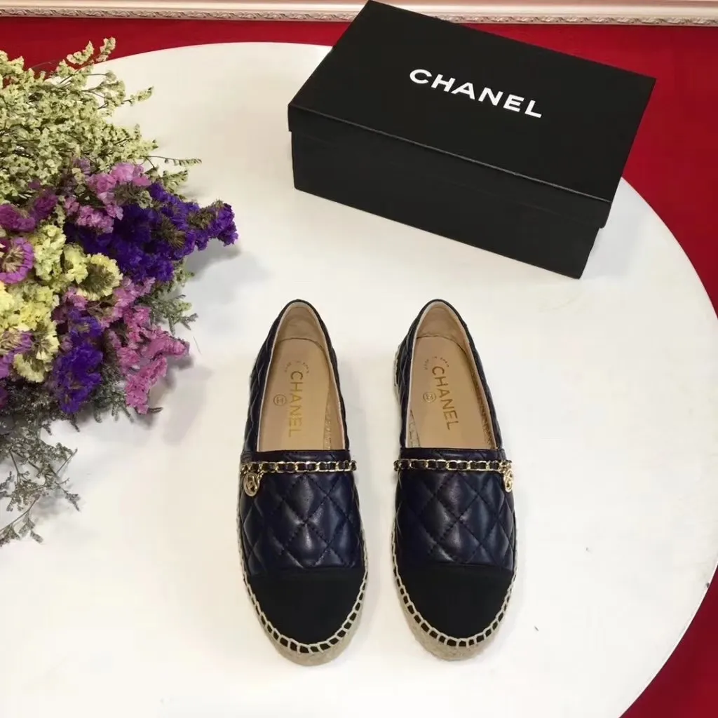 👟👟Ex-factory price 480👟👟 Size: 35-40🌹 🌈🌈[CHANEL Chanel] full range of fisherman shoes... The top version is welcome to compare with all the experts👟👟👟👟 (cloth, leather, lace, sequined) Wool mixed surface)💋💋The lining is made of original sheepskin (the hemp rope bottom and the rubber bottom are integrated) The 100-needle hemp rope is very thorough👍👍...High-quality customization🆚Purchasing agent source‼ ️ The popularity of fishermen’s shoes, I believe everyone who knows the goods knows that people on Earth/Mars are showing off their silk threads one after another💝💝 34-40 (41 and 42 can be customized and non-returnable) standard size 🎁Supporting packaging